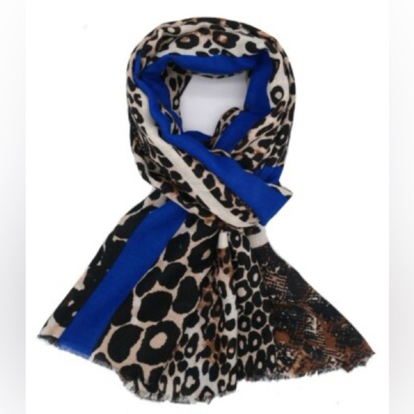 Leopard Print Scarf with Blue Stripe - Picture 2 of 8